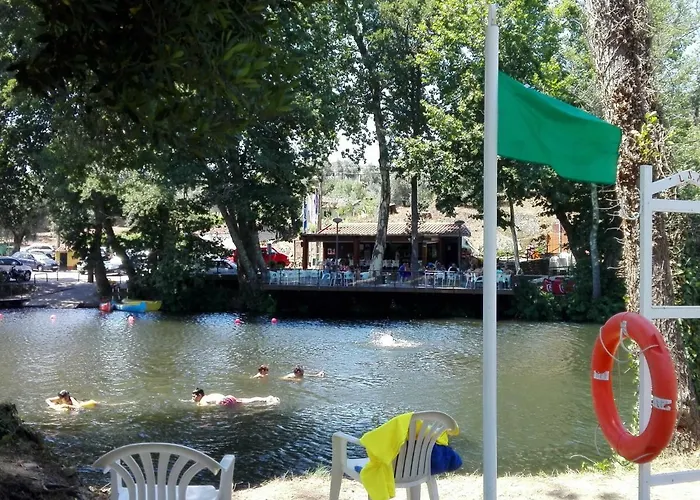 Casa de hóspedes Adore Portugal - 2 Com Piscina Partilhada 3*